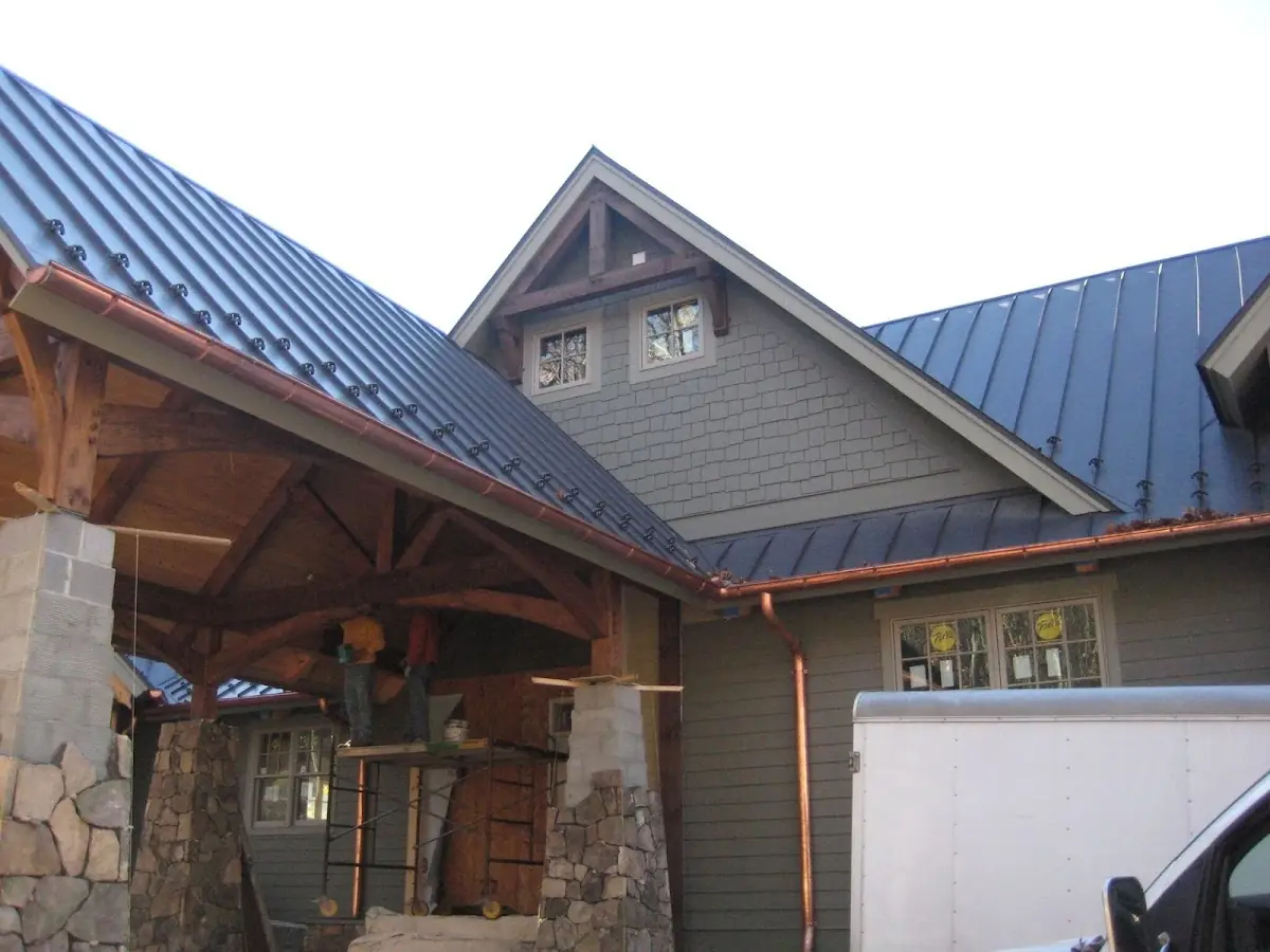 Craftsman Roofing team delivering quality roofing work in Schoeneck